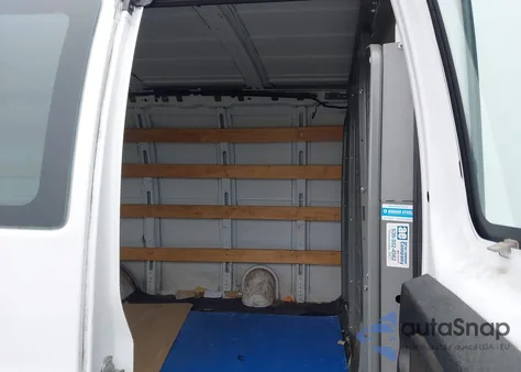 2014 GMC Savana 2500 Work Van z USA, uszkodzony, nr VIN 1GTW7FCA0E1911105